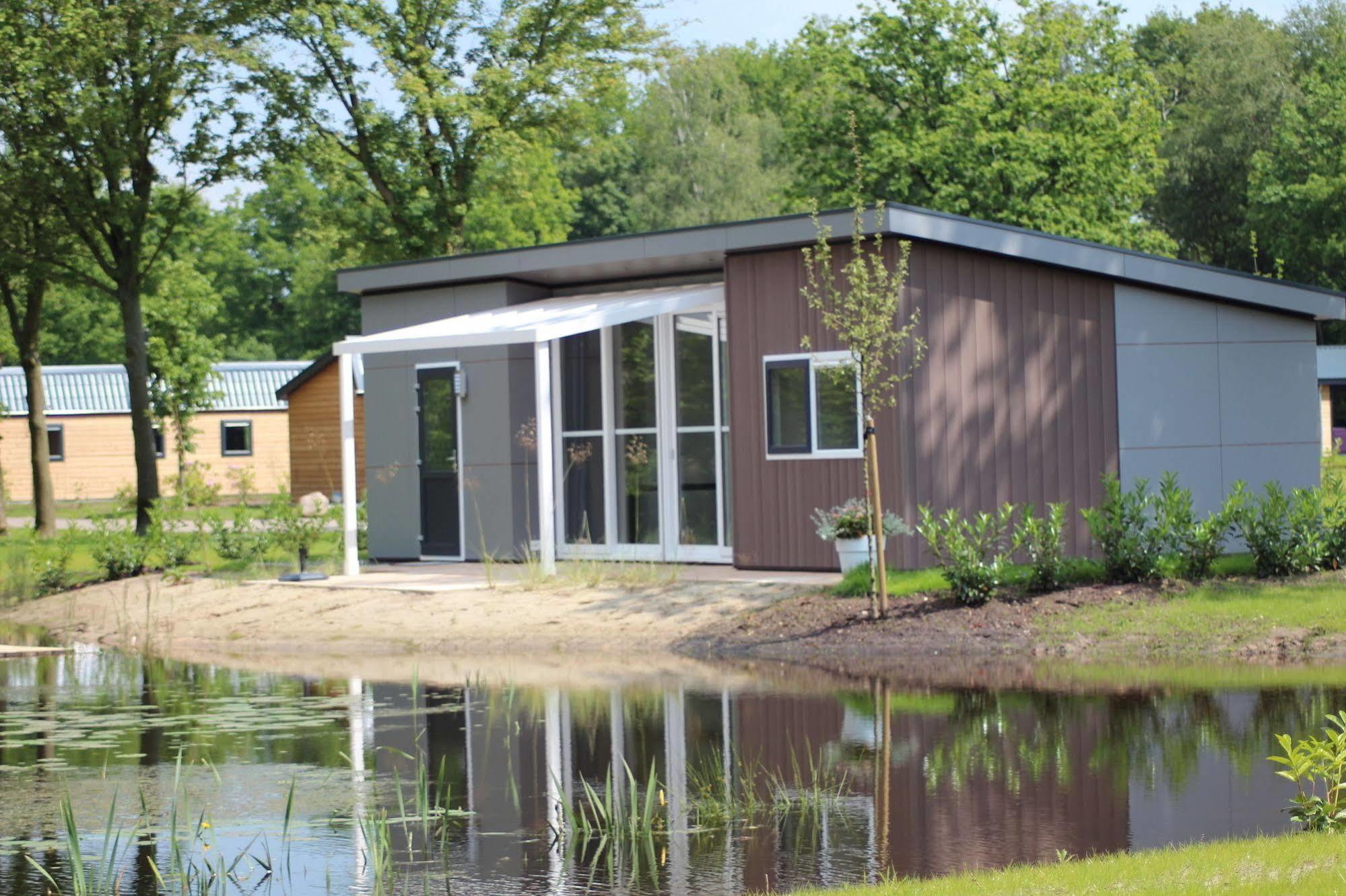 Europarcs De Biesbosch Hotel Willemsdorp Exterior foto