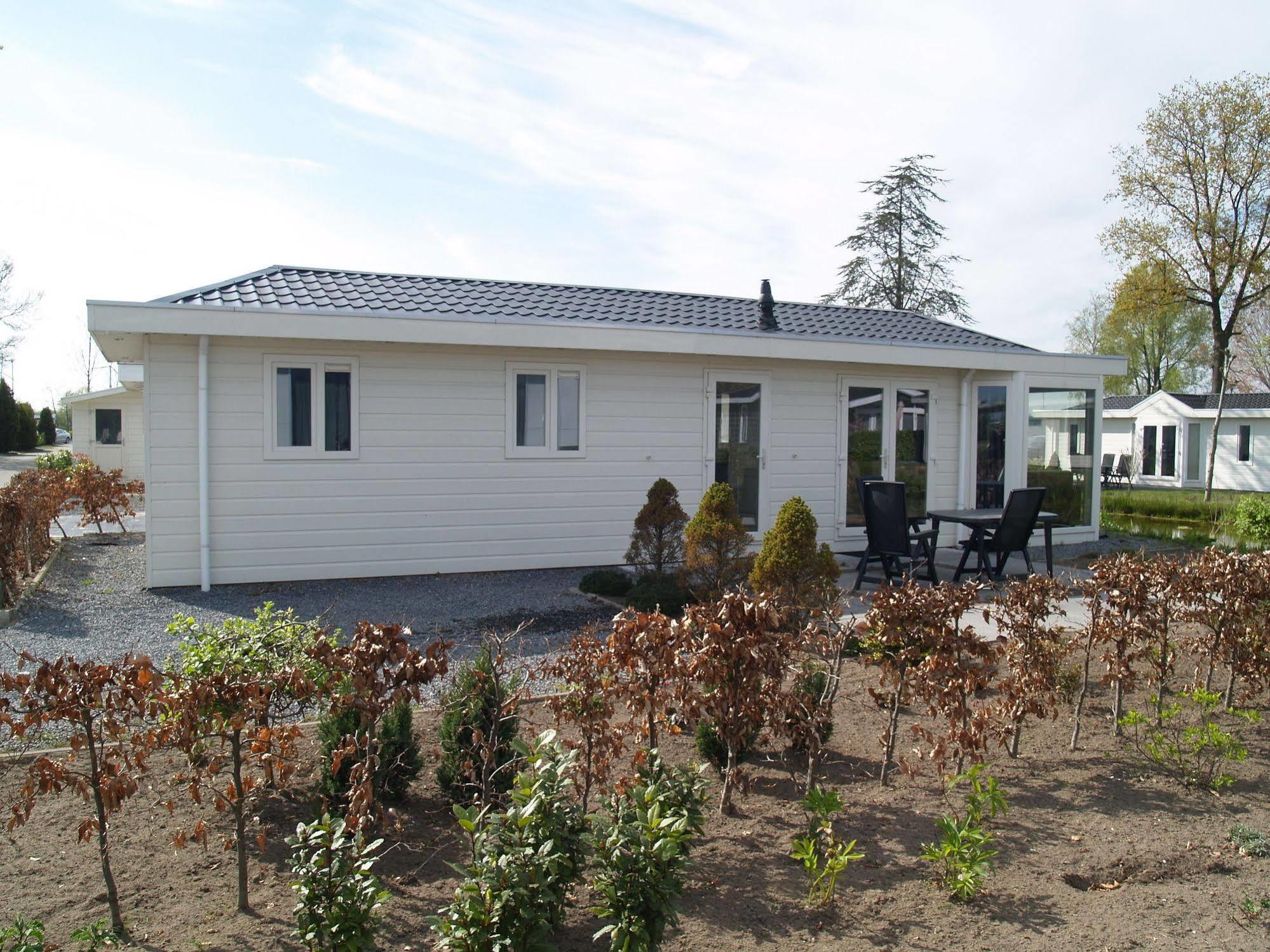 Europarcs De Biesbosch Hotel Willemsdorp Exterior foto