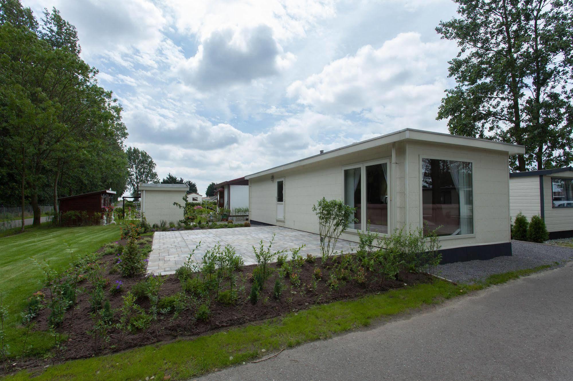Europarcs De Biesbosch Hotel Willemsdorp Exterior foto
